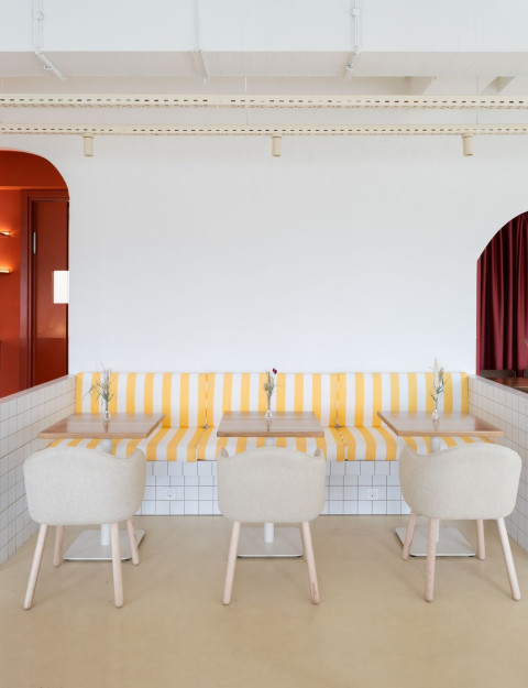 Vertical Peers restaurant view with handcrafted plaster and rattan details
