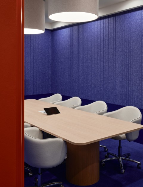 Relaxation zone with colorful walls at Yandex Office 03