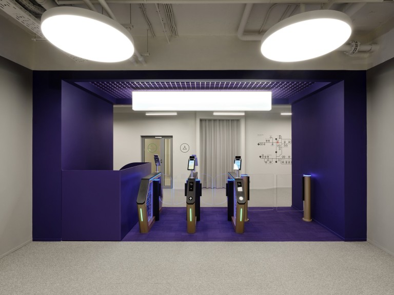 Yandex Office 03 open office interior with colorful work zones